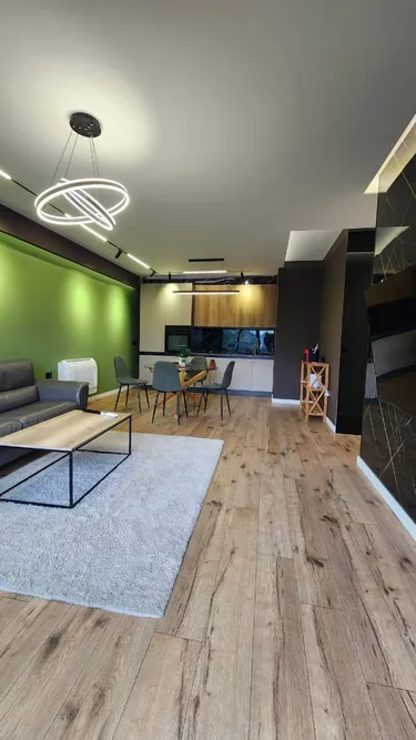 Foto e Apartment me qera Komuna e Parisit, Rruga Komuna e Parisit, Tiranë