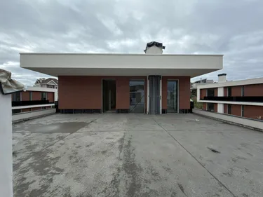 Foto di penthouse in vendita Rruga Haxhi Dushku, Tiranë