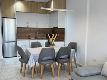 Zdjęcie Mieszkanie do wynajęcia Rruga Liqeni i Thate, Tiranë