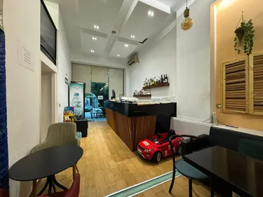 Foto di commercial in vendita Sheshi Willson, Rruga Sami Frashëri, Tiranë