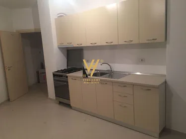 Foto von Wohnung zur miete Astir, Tiranë