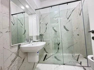 Zdjęcie Mieszkanie do wynajęcia Kompleksi Delijorgji, Tiranë