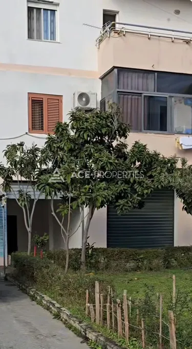 Фото commercial на продажу Kryqi Kuq, Durrës