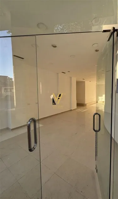 Foto di shop in affitto Qytet Studenti, Tiranë