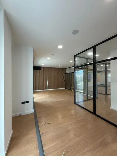 Фото office в аренду Kompleksi Delijorgji, Tiranë