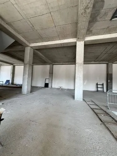 Foto e Magazin me qera Tirane - 1001 (al), Selite, Tiranë