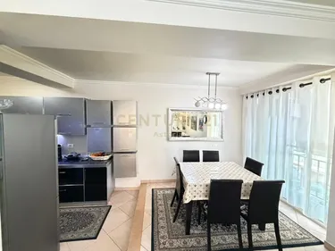 Zdjęcie Mieszkanie na sprzedaż Ish Blloku, Tiranë