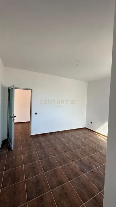 Zdjęcie Mieszkanie na sprzedaż Shkëmbi i Kavajës, Durrës