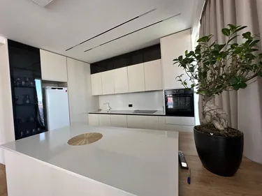 Foto e penthouse me qera Lake View, Rruga e Kosovarëve, Tiranë