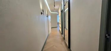 Foto e Zyrë me qera Komuna e Parisit, Tiranë