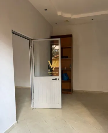 Фото shop в аренду Rruga Haxhi Hysen Dalliu, Tiranë