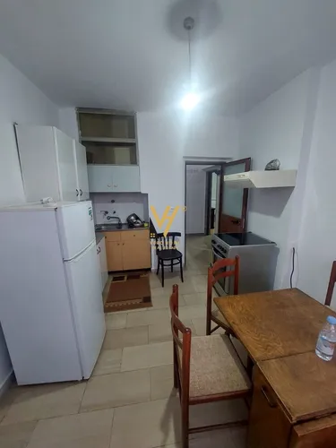 Foto e Apartment me qera Sheshi Willson, Tiranë