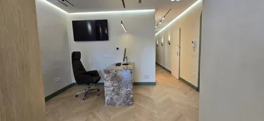 Foto e Zyrë me qera Komuna e Parisit, Tiranë