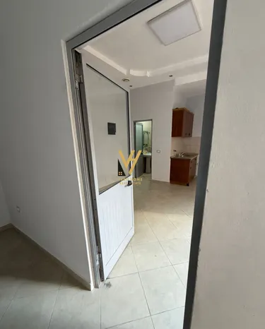 Фото shop в аренду Rruga Haxhi Hysen Dalliu, Tiranë