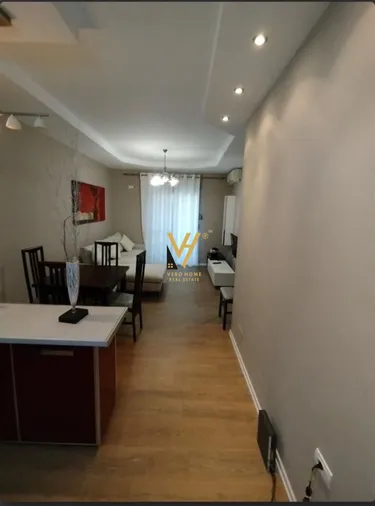 Fotografie Byt k pronájmu Yzberisht, Tiranë