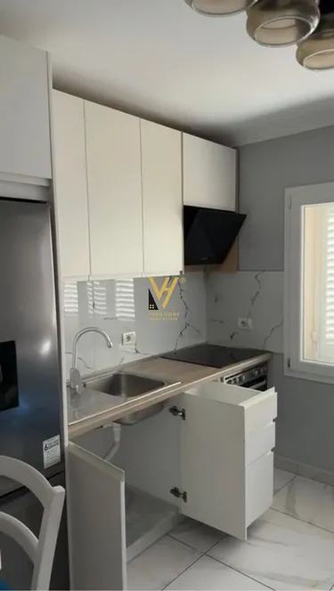 Фото Квартира на продажу Rruga e Barrikadave, Tiranë