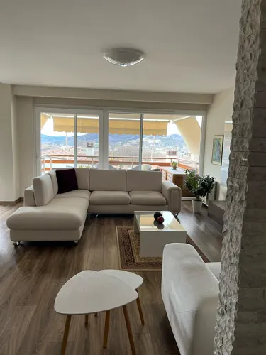 Foto von Wohnung zur miete Qendra Tregtare Teg, Tiranë
