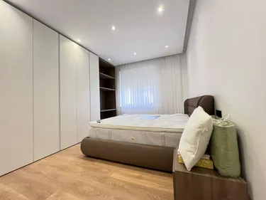 Foto e Vilë në shitje Teg, Tiranë