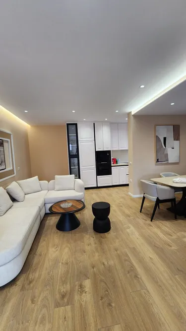 Foto di Appartamento in vendita Tirane - 1001 (al), Rruga Durresit, Tiranë