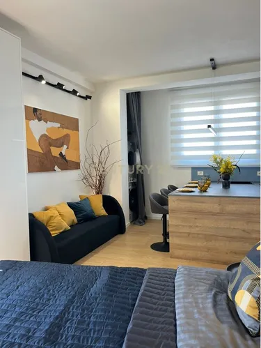 Foto e studio në shitje Plazh, Durrës