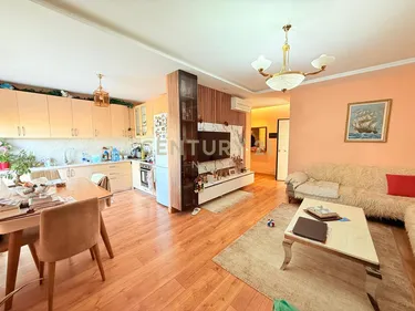 Zdjęcie Mieszkanie na sprzedaż Kopshti Botanik, Prane Xhamise tek Kopshti Botanik Tirana Albania, Tiranë