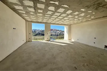 Foto e Vilë në shitje Unaza Lindore, Tiranë