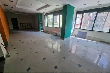 Foto e Ambient biznesi në shitje Rruga Sami Frashëri, Tiranë