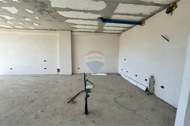 Foto e Vilë në shitje Unaza Lindore, Tiranë