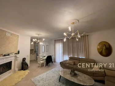 Foto di Appartamento in vendita Astir, Rr.teodor Keko, Tiranë