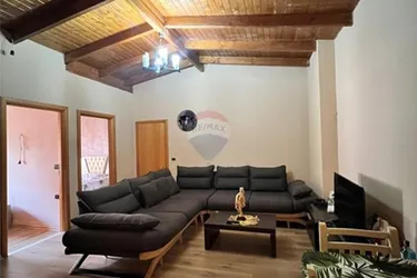 Фото Квартира на продажу Komuna e Parisit, Tiranë