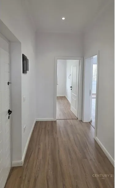 Foto di Appartamento in vendita Rruga Bardhyl, Tiranë