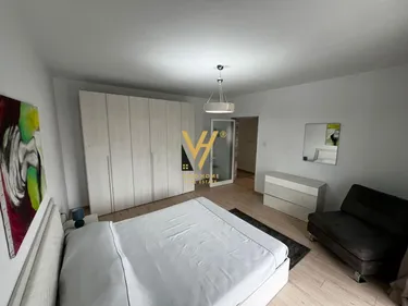 Foto di Appartamento in affitto Rruga Komuna e Parisit, Tiranë