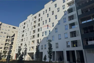 Foto di Appartamento in vendita Rruga Komuna e Parisit, Tiranë