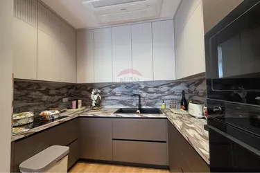 Фото Квартира на продажу Lake View, Tiranë