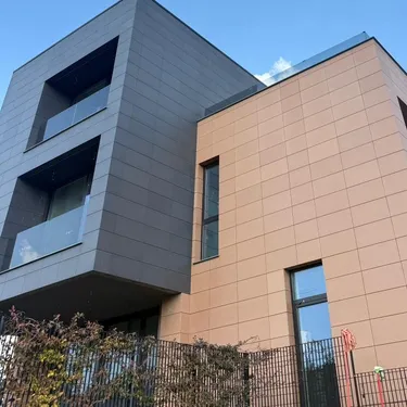 Zdjęcie vila na sprzedaż Qendra Tregtare Teg, Tiranë