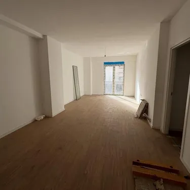 Zdjęcie Mieszkanie na sprzedaż Bulevardi i Ri, Tiranë