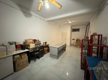 Фото commercial на продажу Vasil Shanto, Rruga 23, Tiranë