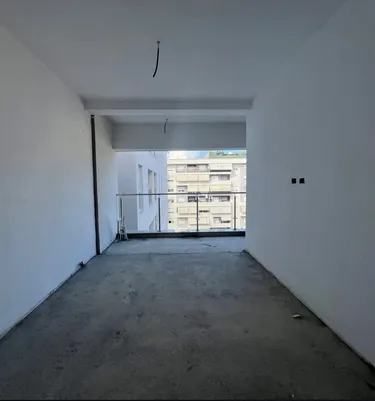 Zdjęcie Mieszkanie na sprzedaż Komuna e Parisit, Tiranë