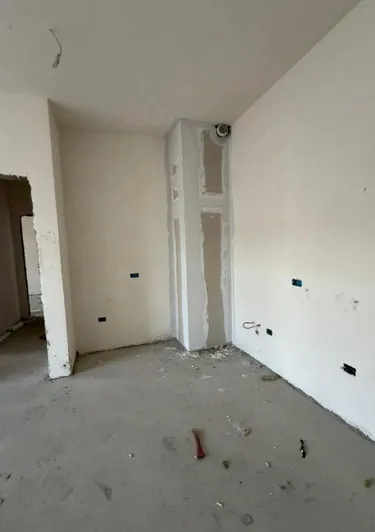 Фото Квартира на продажу Ish Parku, Rruga e Kavajës, Tiranë