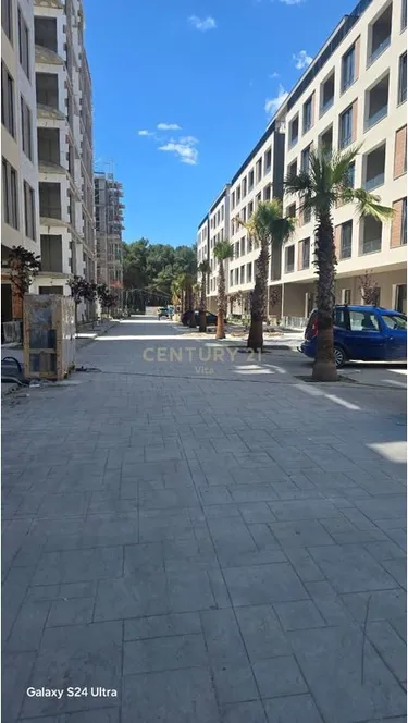 Фото Квартира на продажу Qerret, Rezidenca Loredis, Durrës