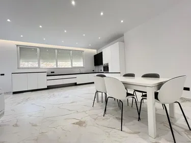 Фото vila на продажу Qendra Tregtare Teg, Tiranë