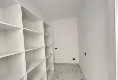 Фото house на продажу Qendra Tregtare Teg, Tiranë