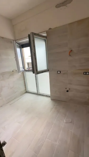 Фото Квартира на продажу Porta Re, Qendra Tregtare Teg, Tiranë