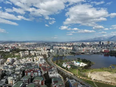 Фото Квартира на продажу Liqeni i Thatë, Tiranë