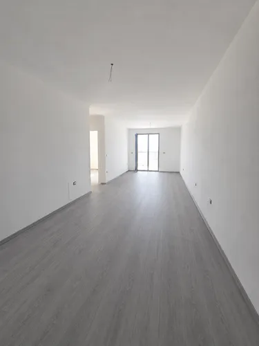 Фото Квартира на продажу Fusha e Aviacionit, Rruga e Dafinave, Tiranë