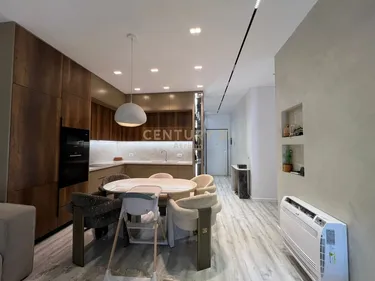 Фото Квартира на продажу Emerald Center, Tiranë