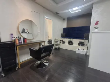 Фото commercial на продажу Qendër, Tiranë