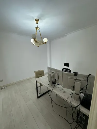 Foto av office till uthyrning Blloku, Tiranë
