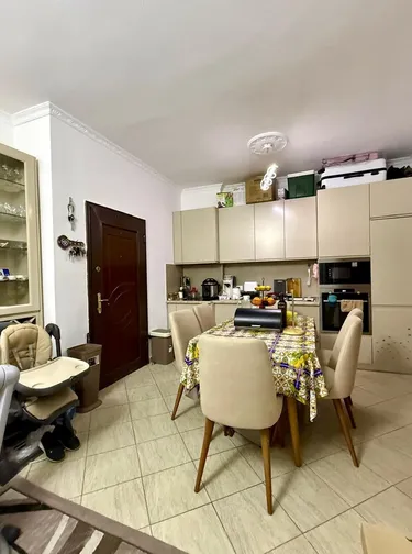 Foto av Lägenhet till salu Kombinat, Tiranë