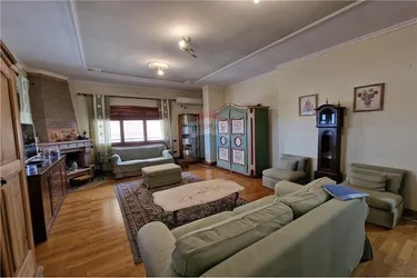 Foto av penthouse till salu Gjimnazi Ali Demi, Rruga Hajredin Haxhitaj, Vlorë